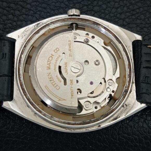 Vintage 1977 Citizen Automatic Mens Silver Watch W/daydate & Gold accents - Picture 9 of 10